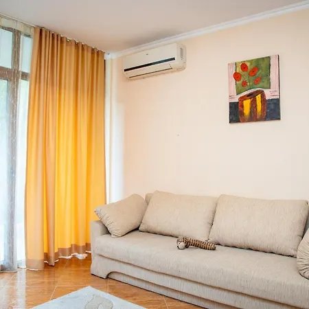 Helios In A Complex In St Vlas By Flat Mаnаger * سفيتي فلاس