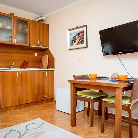 Helios In A Complex In St Vlas By Flat Mаnаger * سفيتي فلاس